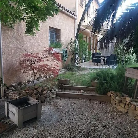 Willa Maison Saint-Geniès-de-Comolas
